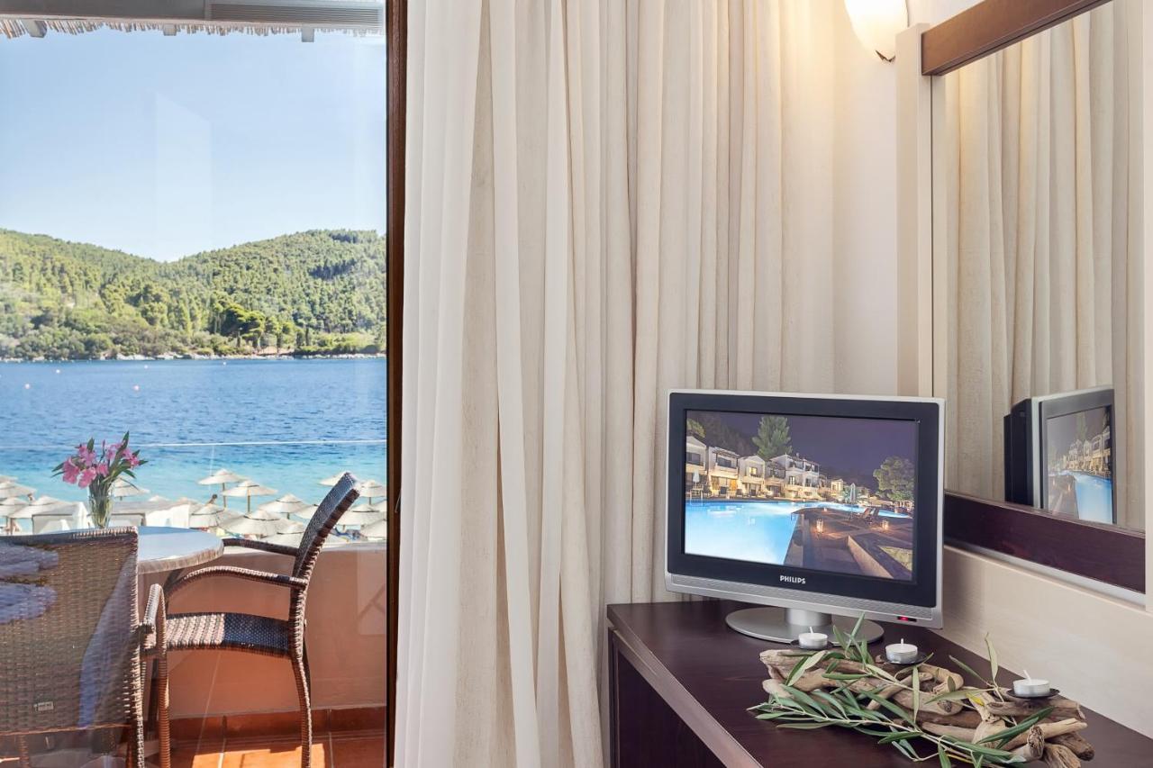 The Ionisi Panormos (Skopelos) Exterior photo